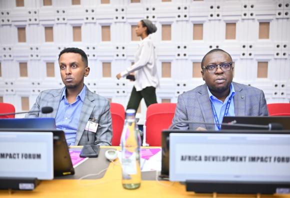 Libérer le potentiel des chaînes de valeur régionales : soutenir les entreprises dirigées par des  jeunes en Afrique dans le cadre de la ZLECAf