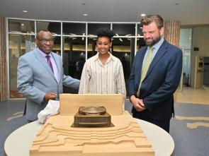 Official handover of the Africa Hall model to ECA by Australia Embassy