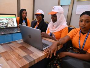 Young African girls innovating to tackle climate change